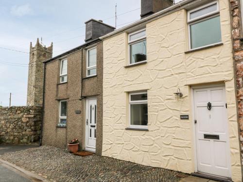 Nefyn House | Haddef