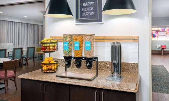 Cheektowaga Hotel | Hampton Inn Buffalo-Airport/Galleria Mall