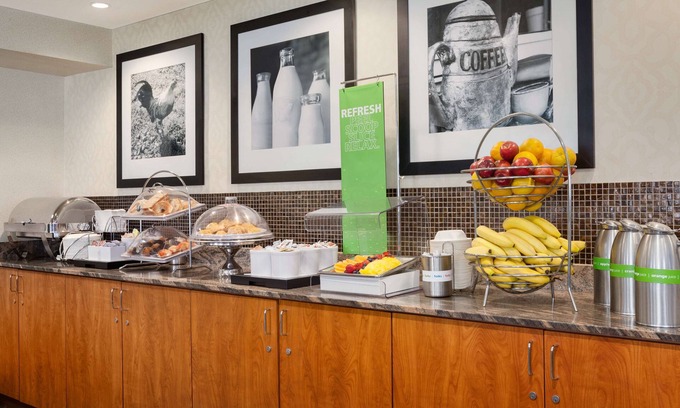 Clackamas Hotel | Hampton Inn Clackamas