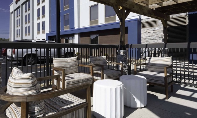 Conyers Hotel | Hampton Inn Conyers
