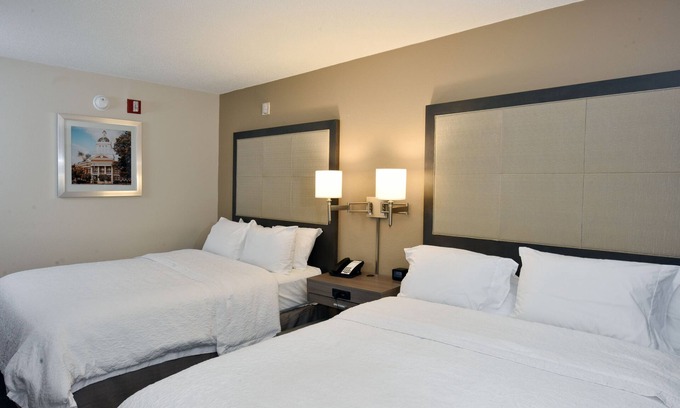 Madison Hotel | Hampton Inn Madison