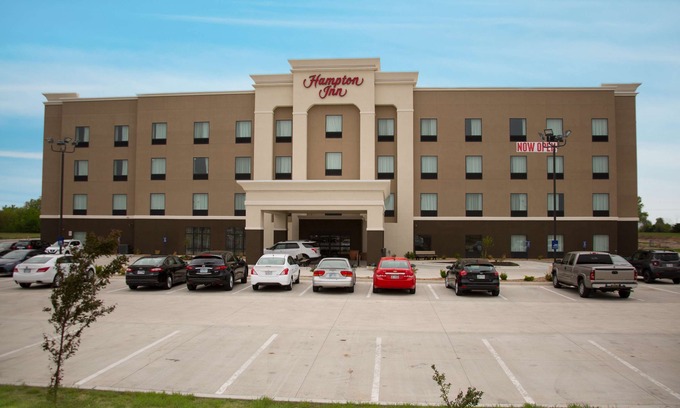 McPherson Hotel | Hampton Inn McPherson