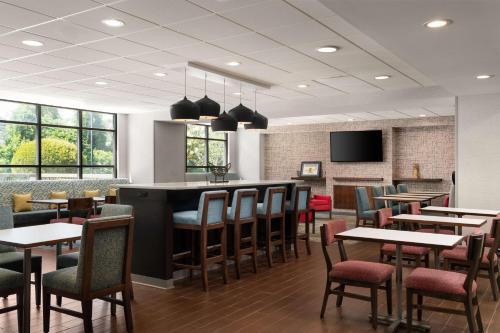 Pine Forest Hotel | Hampton Inn Spring Lake Fayetteville