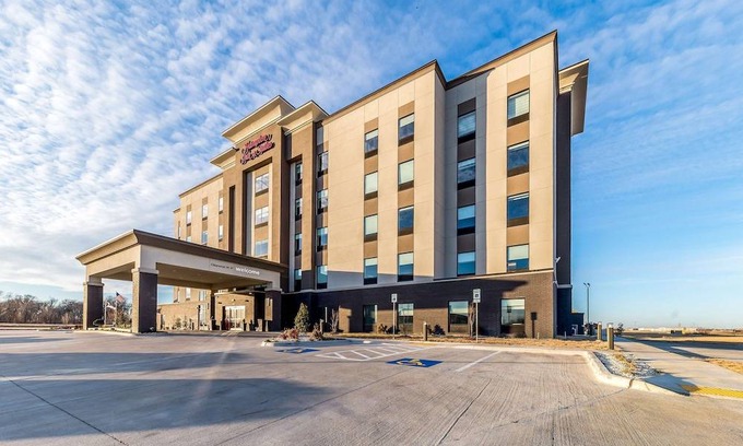 Lusta Hotel | Hampton Inn & Suites Pryor, Ok