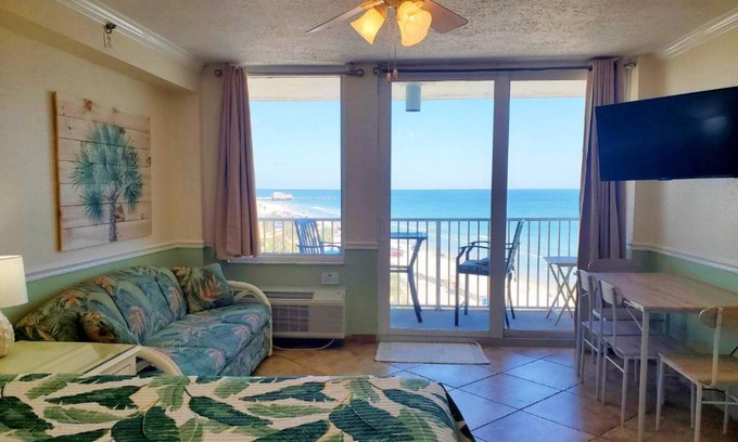 Lenox Park House | Harbour Beach Resort Unit #818