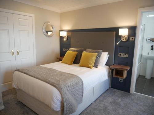 Newcastle Hotel | Harbour House Inn Newcastle, Northern Ireland