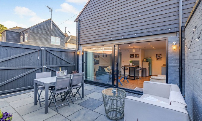 Whitstable Cottage | Harbour Lodge - UK49490