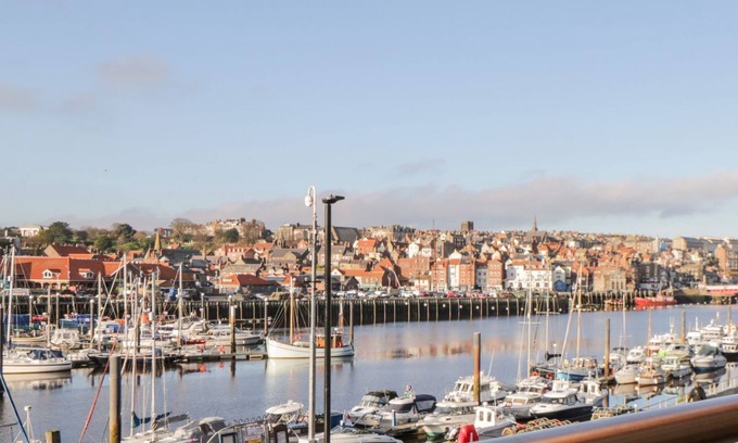 Whitby Cottage | Harbour Sunset