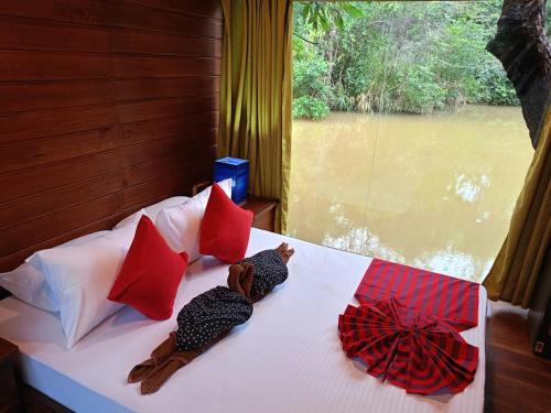 Dambulla Ski Chalet | Harmony by the lake