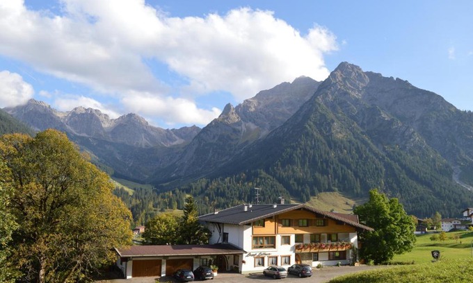 Mittelberg Hotel | Haus Garni Luggi Leitner