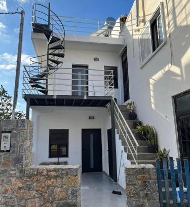 Sissi Apartment | Helios Stays - Sisi Private Apartments
