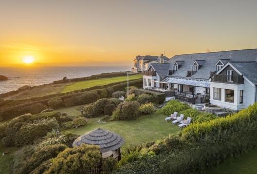 Mullion House | Henscath House