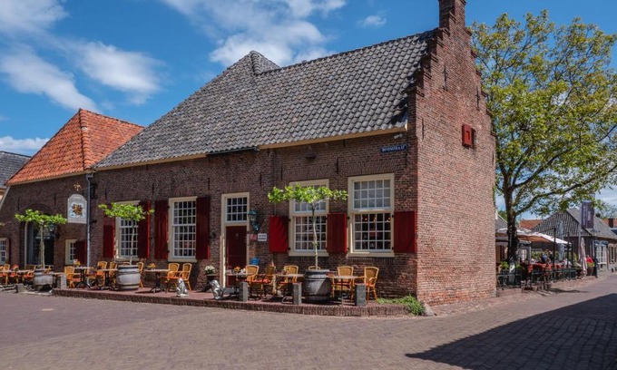 Bronkhorst House | Herberg de Gouden Leeuw