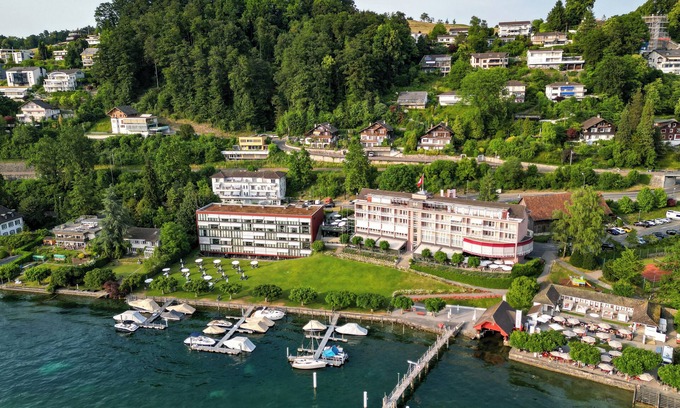 Lucerne Hotel | HERMITAGE Lake Lucerne - Beach Club & Lifestyle Hotel