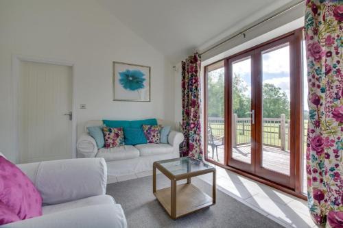 Ewhurst Green House | Hexden Lea