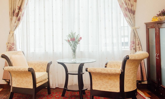 Thuy Xuan Bed & Breakfast | Hillside homestay Hue - Mansion room