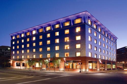 Old Port Hotel | Hilton Garden Inn Portland Downtown Waterfront