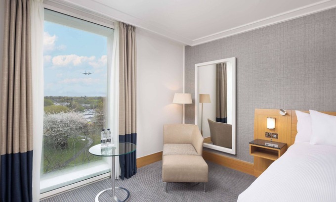 Gatwick Hotel | Hilton London Gatwick Airport