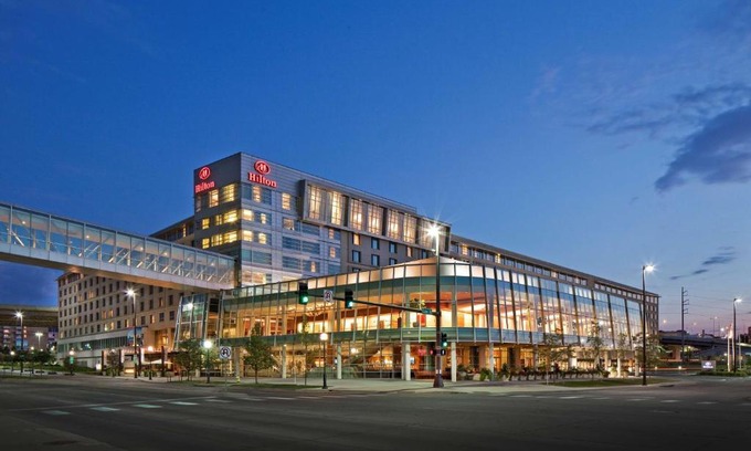 NoDo District Hotel | Hilton Omaha