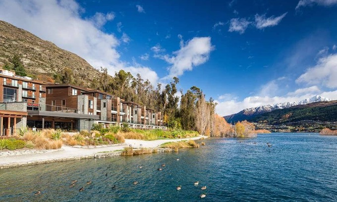 Kelvin Heights Hotel | Hilton Queenstown Resort & Spa