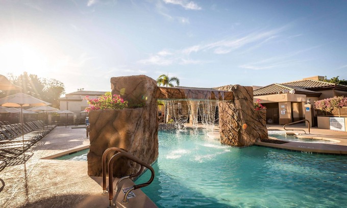 North Scottsdale Resort | Hilton Vacation Club Scottsdale Villa Mirage