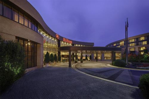 Herndon Hotel | Hilton Washington Dulles Airport