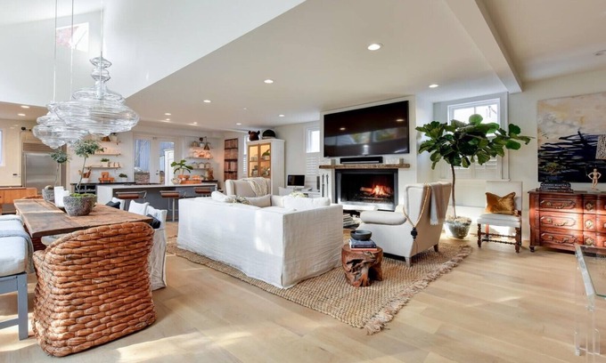 Georgetown House | Historic Georgetown , Newly Renovated, open concept, , exquisite
