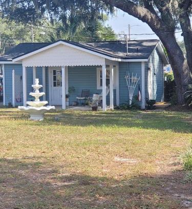 Gwaltney Estate House | Historic GWALTNEY HOUSE-Cottage at St Andrew's Bay