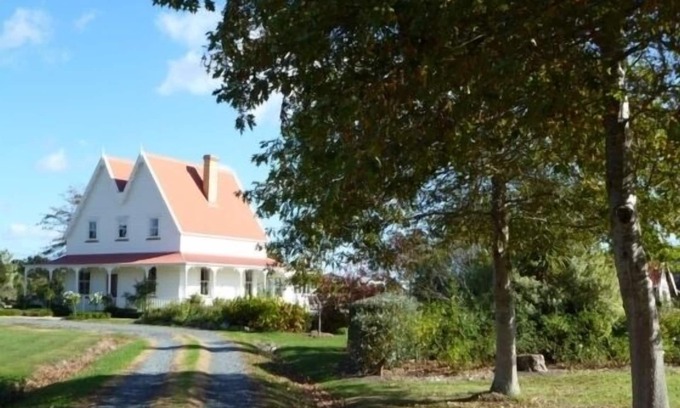 Glorit Villa | Historic Mataia Homestead