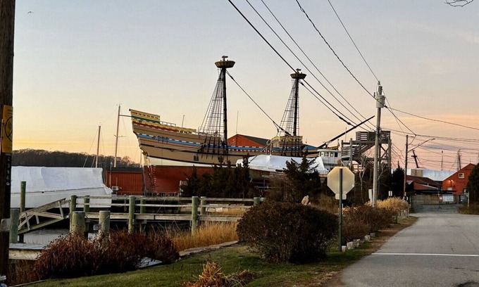 Mystic House | Historic Seaside Downtown Mystic Home, Walk to Seaport