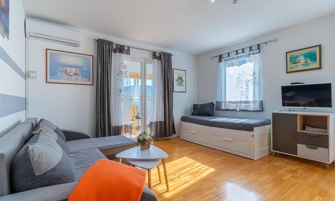 Cres Apartment | Holiday apartment Cres (Stadt) for 1 - 4 persons with 1 bedroom - Holiday apartment in one or multi-