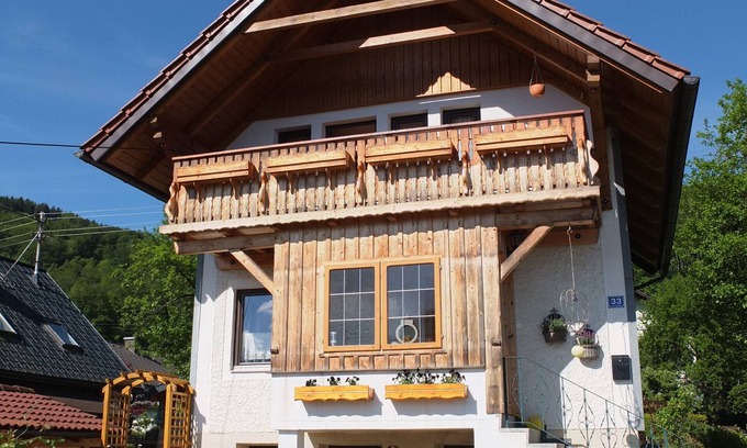 Altmuenster House | Holiday house with a view of Traunstein and Traunsee