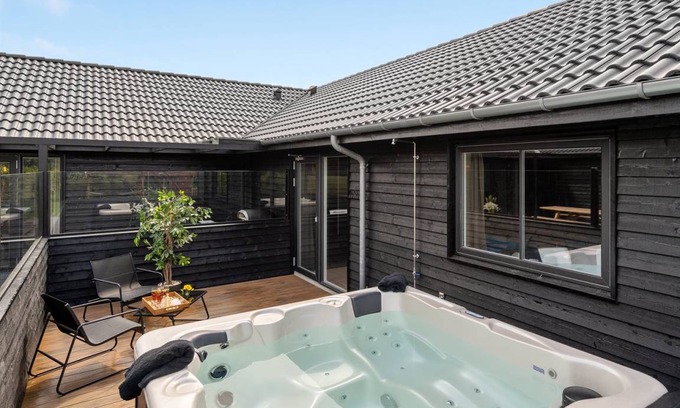 Lihme House | Holiday home, 32-1000, Hostrup