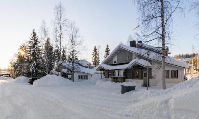 Kehys-Kainuu House | Holiday Home Hallantytär b4 paritalo inc- 2 ski ticke by Interhome