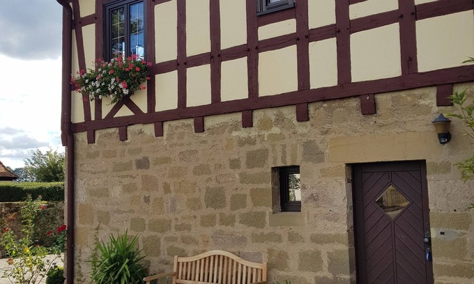Erlabronn House | Holiday home 'Haus Am Brunnen' on 100 sqm with private garden and WiFi