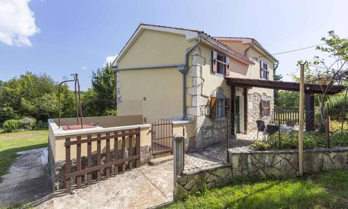 Mali Turini House | Holiday home in a quiet location