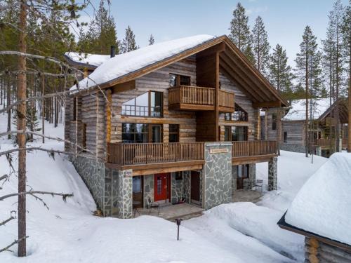 Sirkka House | Holiday Home Karhunkieppi 9 a by Interhome