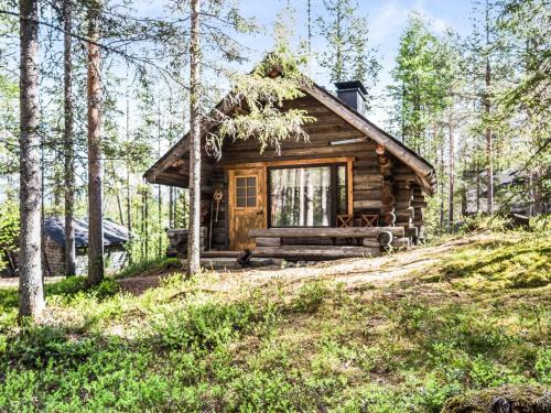 Yllasjarvi House | Holiday Home Tievatupa 2- pienempi by Interhome