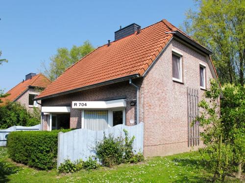 Tossens House | Holiday Home Tossens-5 by Interhome