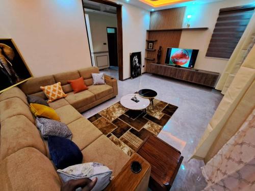 Entebbe House | Holiday Home via Entebbe