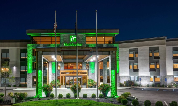 Columbus Hotel | Holiday Inn Columbus by IHG