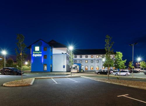 Boardmills Hotel | Holiday Inn Express Antrim by IHG