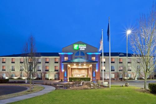 Albany Hotel | Holiday Inn Express Hotel & Suites Albany by IHG