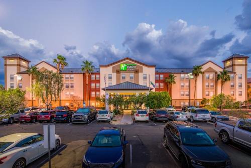 South Mountain Hotel | Holiday Inn Express Phoenix-Airport/University Drive by IHG