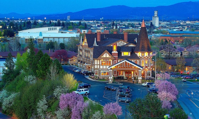 Riverside Hotel | Holiday Inn Express Spokane Downtown by IHG