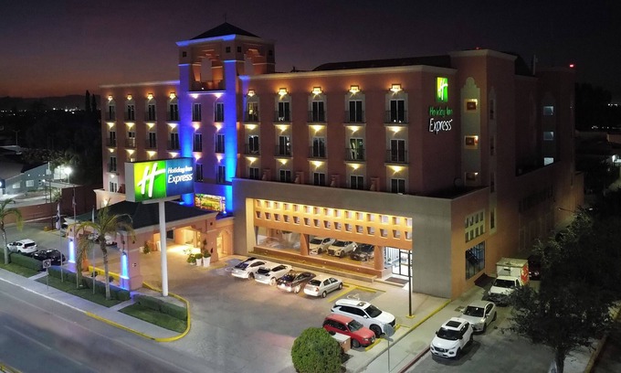 Torreon Hotel | Holiday Inn Express Torreon by IHG