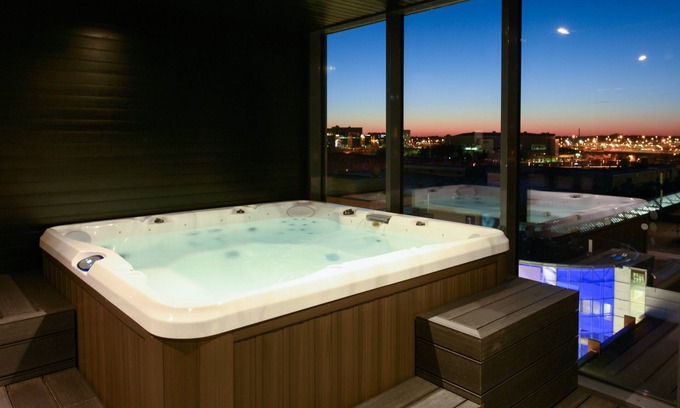 Pasila Hotel | Holiday Inn Helsinki - Expo by IHG