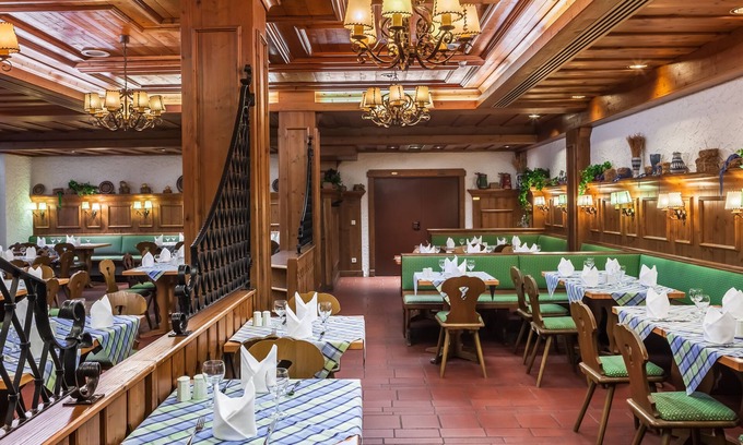 Obersendling Hotel | Holiday Inn Munich - South by IHG