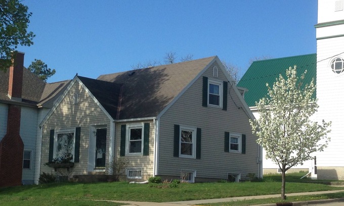 New Glarus House | HOLY COW! Guest Haus in The Heart of New Glarus