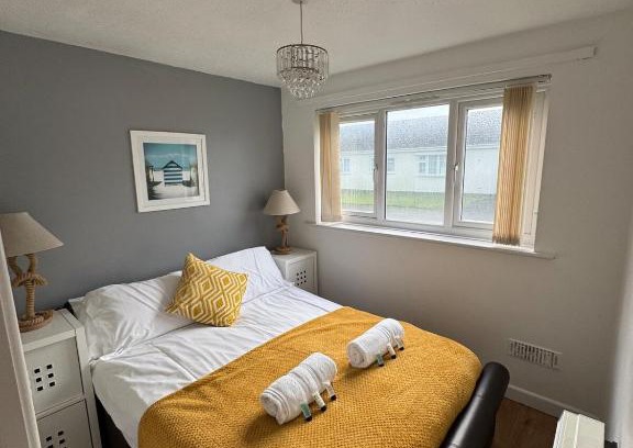 Scurlage Ski Chalet | Home from home Family break in Gower